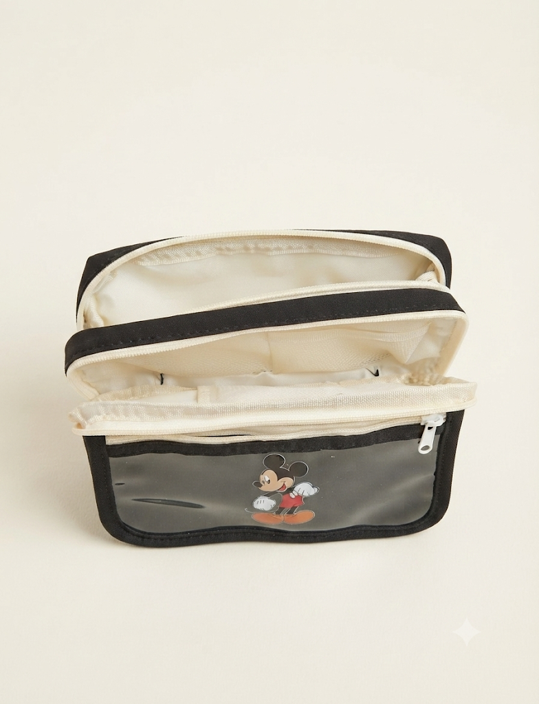 Estuche Mickey Mouse abierto mostrando doble compartimento interior