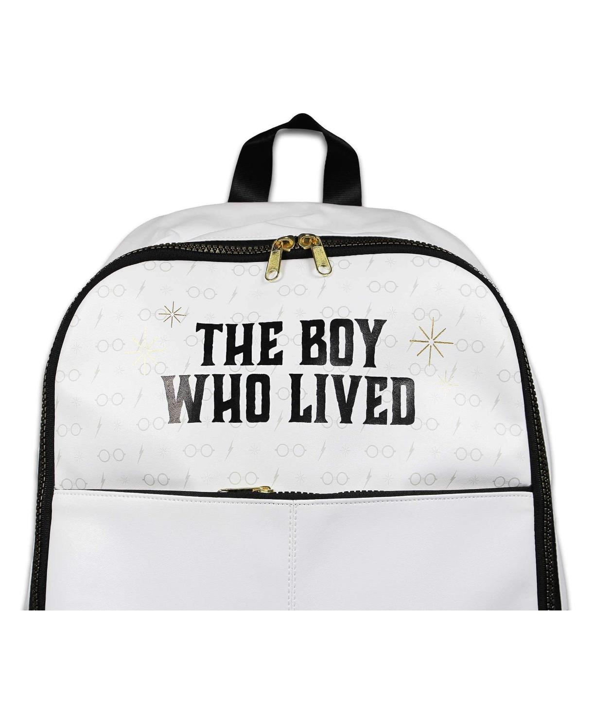 Mochila Harry Potter The Boy Who Lived - Detalle bolsillo superior con texto y estampado