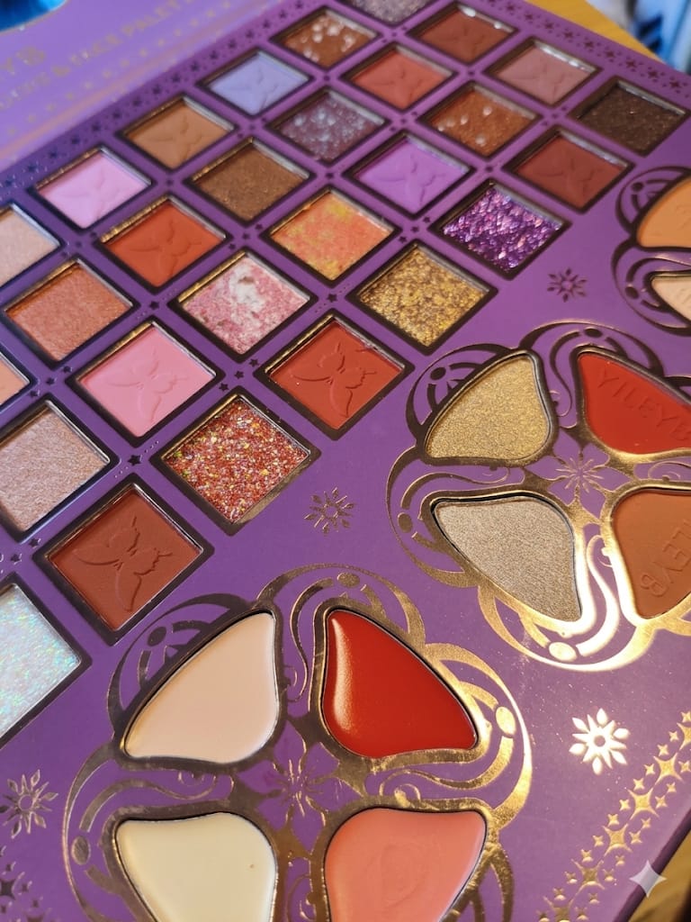 Paleta Brings You Luck - Yileyb 44 Colores