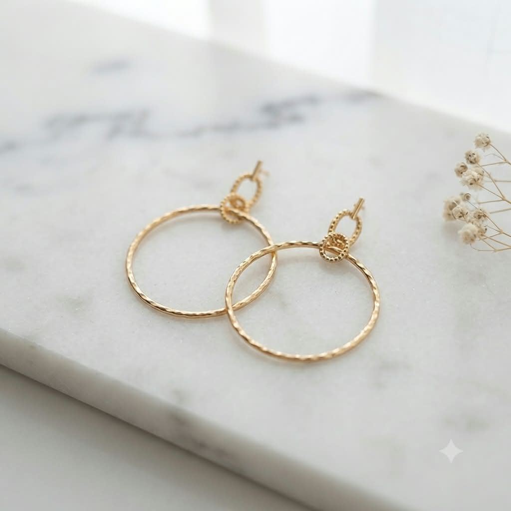Pendientes aros dorados con textura martillada