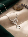 Collar nudo céltico con pentagrama colgante en acero inoxidable plateado
